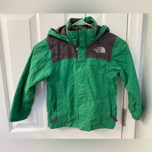 The North face kids hyvent green rain coat size XXS 5